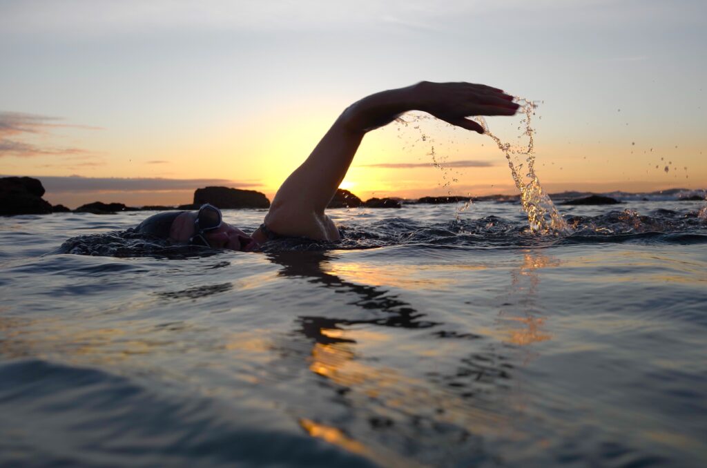 I enjoying swimming in my free time.